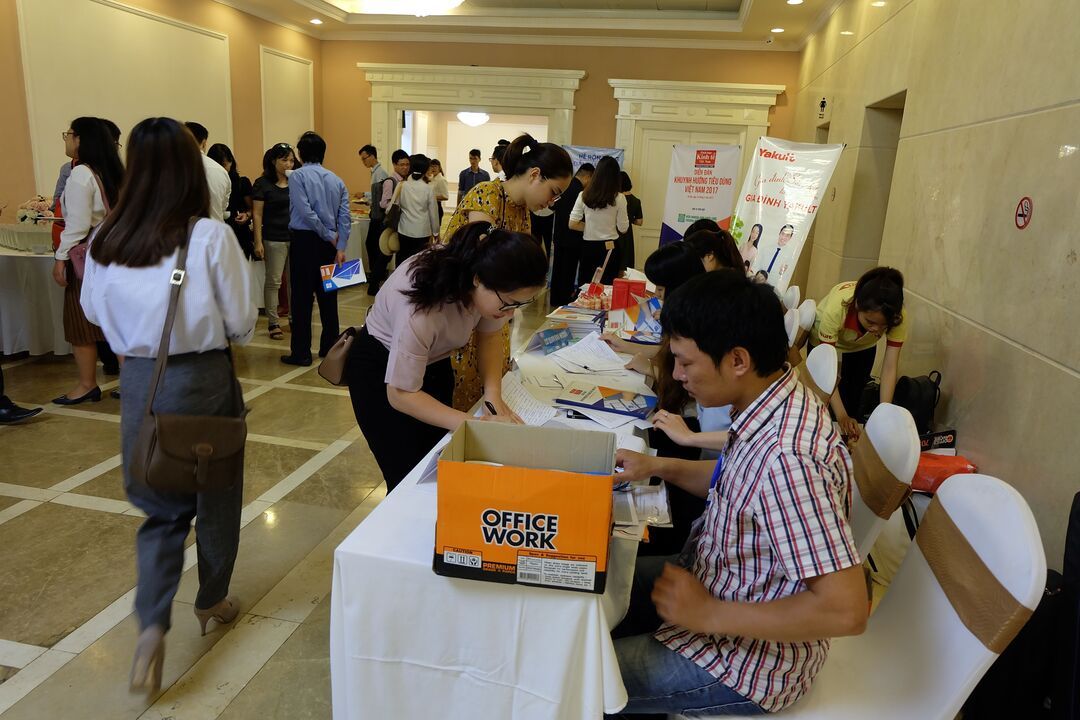 Diễn đàn "Khuynh hướng tiêu dùng Việt Nam 2017"