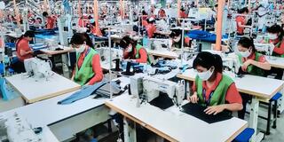 Ngành dệt may trước áp lực và giải pháp cho phát triển bền vững