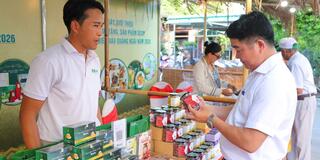 Phát triển OCOP gắn với du lịch nông thôn và chuyển đổi số