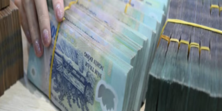 Sau tăng lương 8%, Bộ Nội vụ chuẩn bị cho lộ trình cải cách tiền lương mới