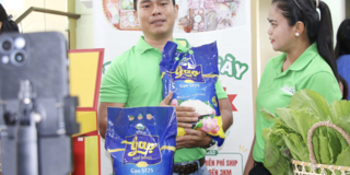Phát triển kênh thương mại điện tử cho sản phẩm địa phương