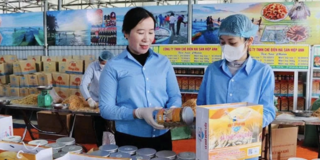 Hỗ trợ phụ nữ phát triển kinh tế gắn với xây dựng sản phẩm OCOP