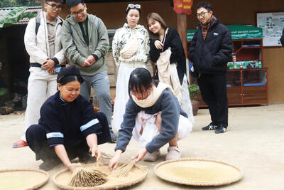 <a href="/tin-tuc/thuong-hieu" title="Thương hiệu" rel="dofollow">Thương hiệu</a>