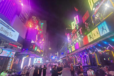 <a href="/tin-tuc/chien-luoc-canh-tranh" title="Chiến lược - Cạnh tranh" rel="dofollow">Chiến lược - Cạnh tranh</a>