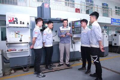 <a href="/tin-tuc/quan-tri" title="Quản trị" rel="dofollow">Quản trị</a>