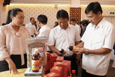 <a href="/tin-tuc/chien-luoc-canh-tranh" title="Chiến lược - Cạnh tranh" rel="dofollow">Chiến lược - Cạnh tranh</a>