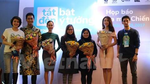 Sao Việt kêu gọi cộng đồng "tắt đèn bật ý tưởng" bảo vệ môi trường
