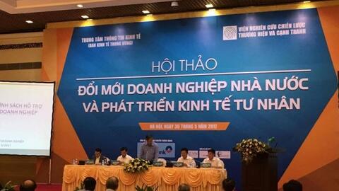 Đổi mới DNNN và phát triển kinh tế tư nhân