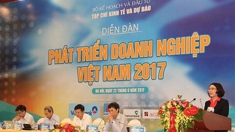 Doanh nghiệp tư nhân đối mặt với gánh nặng chồng chất