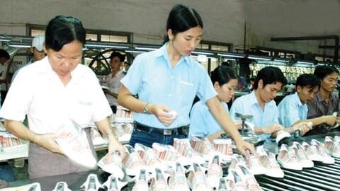 Nghịch lý ngành da giày: Tăng sản lượng, giảm lợi nhuận