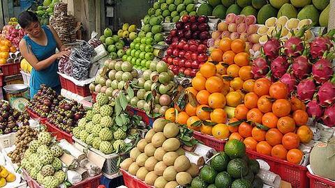 Giá nhiều mặt hàng hoa quả tăng cao