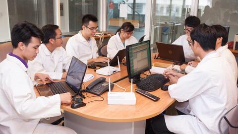 Xây dựng Chiến lược tiếp cận cuộc Cách mạng công nghiệp 4.0 tại Việt Nam