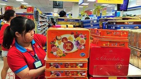 Bánh kẹo Việt cạnh tranh thị trường Tết cùng hàng ngoại nhập