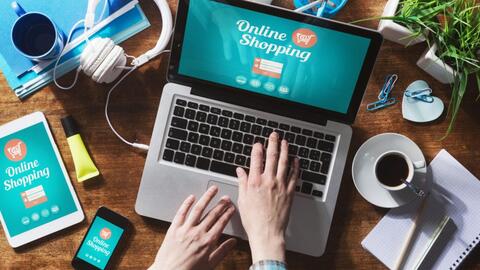 Kinh doanh online xáo trộn vì Facebook