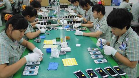Trung Quốc “xả” hàng sang Việt Nam để né thuế Mỹ?