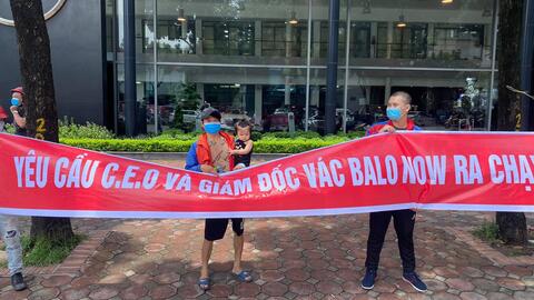 Lí do tài xế Now ở Hà Nội phản đối chính sách mới của công ty