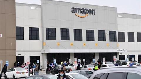 Amazon tuyển thêm 100.000 nhân viên đáp ứng nhu cầu mua sắm trực tuyến