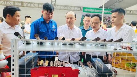 Xây dựng sản phẩm OCOP - giải pháp  “giữ lửa” làng nghề