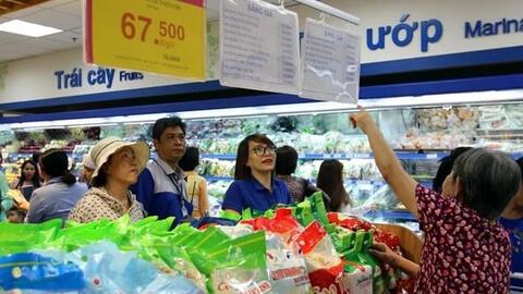 Thị trường hàng Tết khởi động sớm