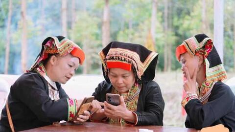 Chuyển đổi số, ứng dụng công nghệ đẩy nhanh giảm nghèo bền vững