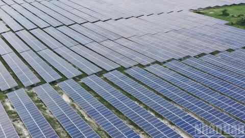 Gỡ "nút thắt" để thu hút đầu tư vào năng lượng xanh