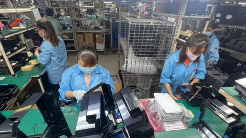 Giảm áp lực cho thị trường xuất khẩu chính bằng 'vùng đệm'