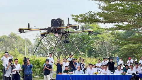 TP. HCM tiến tới logistics tương lai với thử nghiệm giao hàng bằng UAV