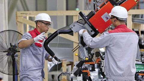 Nghị quyết cải thiện môi trường kinh doanh, nâng cao năng lực cạnh tranh quốc gia năm 2026