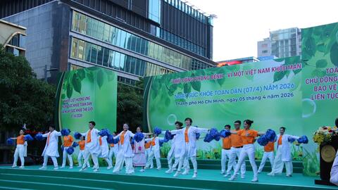 Chăm sóc sức khỏe từ sớm, từ gần: Khi “túi y tế thông minh” bước vào đời sống