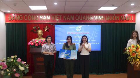 Phụ nữ Hoàn Kiếm tiên phong chuyển đổi số