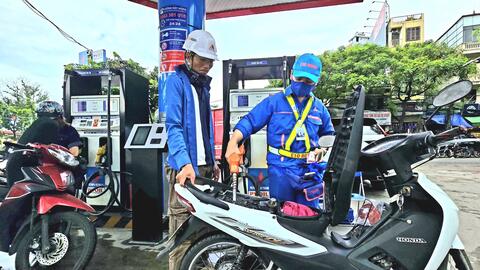 Xăng E10 - Sự thật từ phòng thí nghiệm