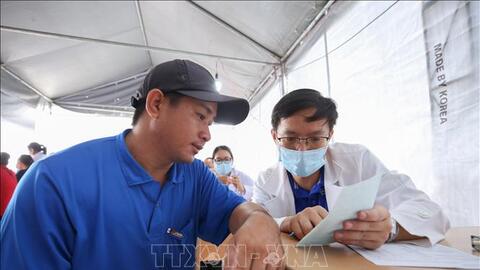 Khám sức khỏe miễn phí định kỳ: Xây 'lá chắn' bảo vệ sức khỏe cộng đồng