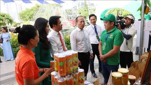 Kết nối tiêu thụ nông sản, mở rộng chuỗi liên kết sản xuất OCOP