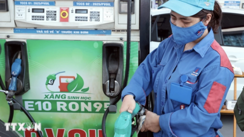 Hà Nội xác minh cửa hàng xăng dầu còn hơn 5.400 lít xăng nhưng báo hết
