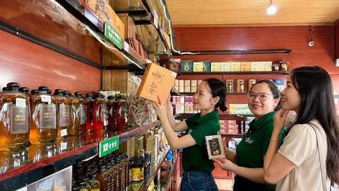 Mở rộng mạng lưới phân phối sản phẩm OCOP, đặc sản địa phương
