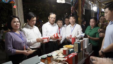 Khai mạc Festival nông sản, OCOP, làng nghề gắn kết du lịch