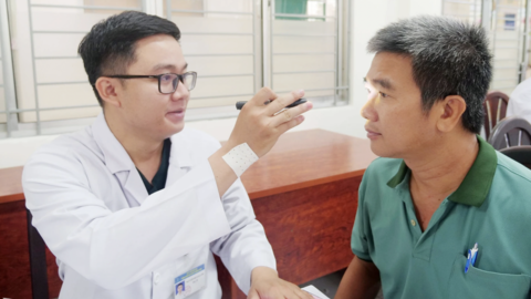 Tăng tốc khám sức khỏe miễn phí cho người dân
