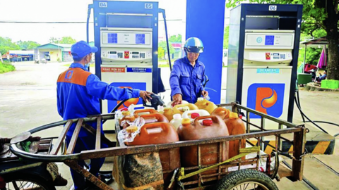 Giảm trung gian, minh bạch thị trường xăng dầu
