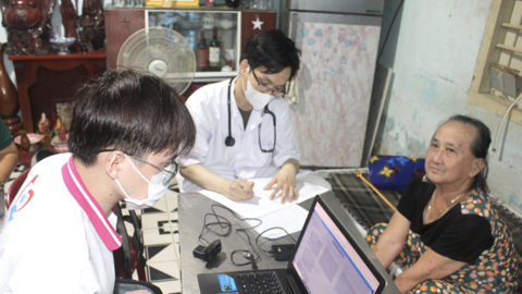 Đưa dịch vụ y tế đến gần người dân