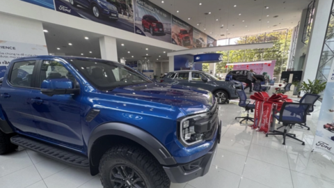 Doanh số xe chạy dầu diesel giảm một nửa, đại lý tồn kho lớn