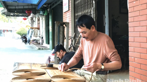 Phát triển làng nghề góp phần giảm nghèo bền vững