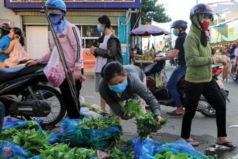 Dự kiến đề xuất nâng doanh thu miễn thuế hộ kinh doanh lên 400 triệu