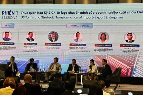 Diễn đàn xuất nhập khẩu (XNK) năm 2025 với chủ đề "Chiến lược mới trong dòng chảy toàn cầu"