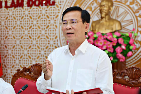 Bộ trưởng Nguyễn Hồng Diên: Lâm Đồng cần tập trung phát triển năng lượng tái tạo để trở thành trung tâm năng lượng quốc gia