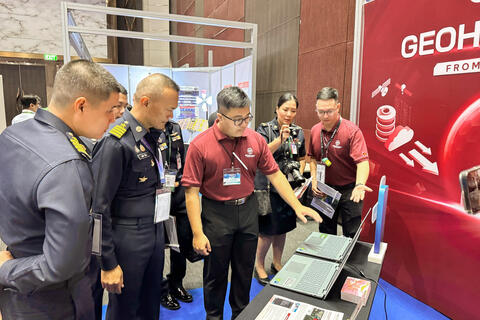 Giới thiệu công nghệ vũ trụ của Việt Nam với ASEAN