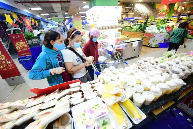 Chuyển đổi kép: Hàng Việt nâng chuẩn cạnh tranh