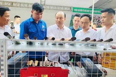 Xây dựng sản phẩm OCOP - giải pháp  “giữ lửa” làng nghề