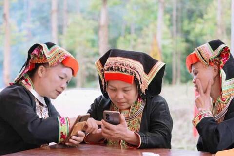 Chuyển đổi số, ứng dụng công nghệ đẩy nhanh giảm nghèo bền vững