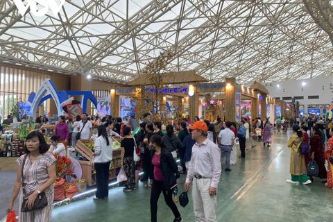 Hàng Việt, thương hiệu Việt “lên ngôi” tại Hội chợ Mùa Thu 2025