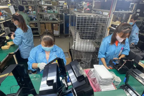 Giảm áp lực cho thị trường xuất khẩu chính bằng 'vùng đệm'